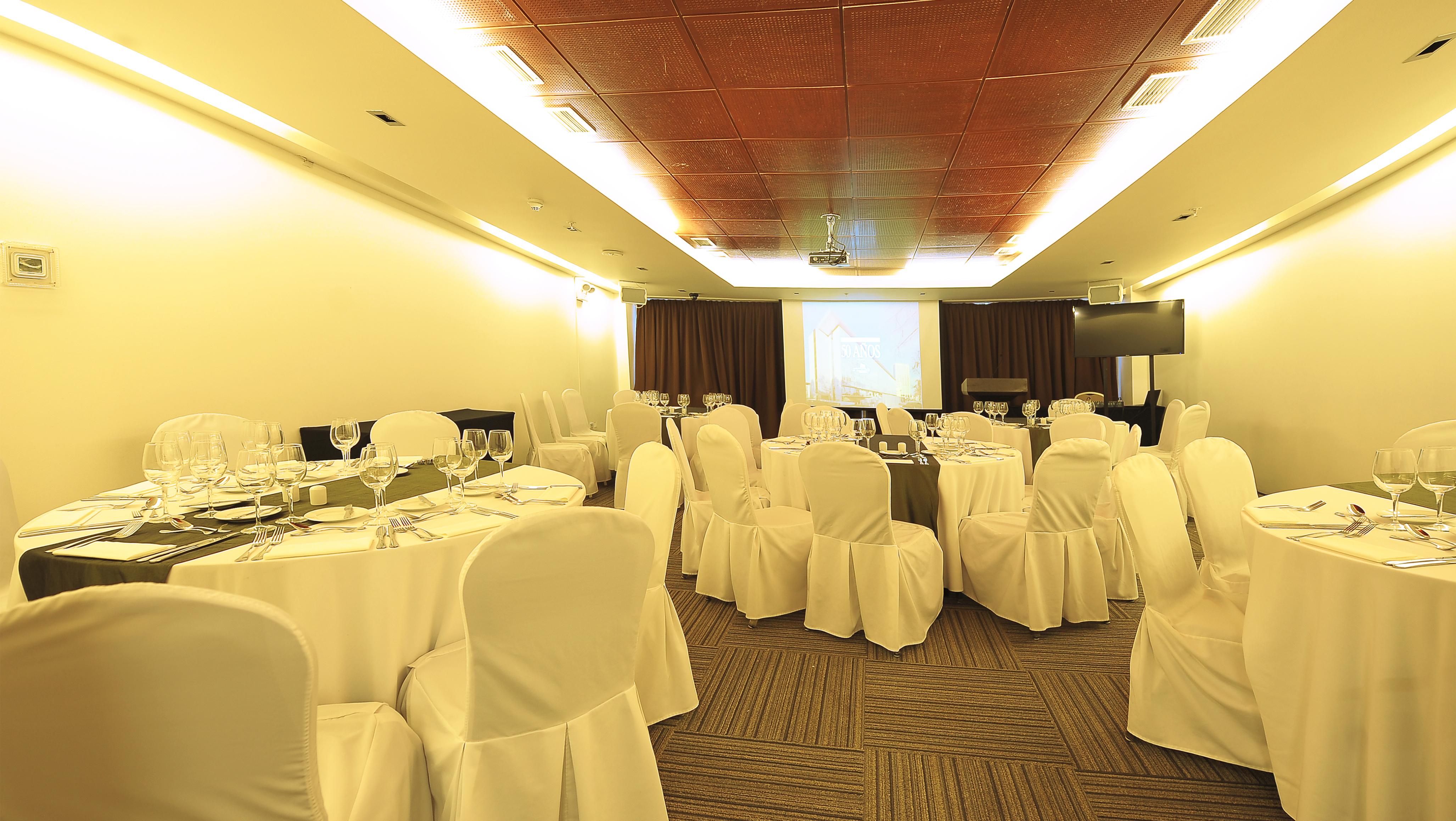 فندق Enjoy كوكيمبو المظهر الخارجي الصورة The ballroom of the hotel